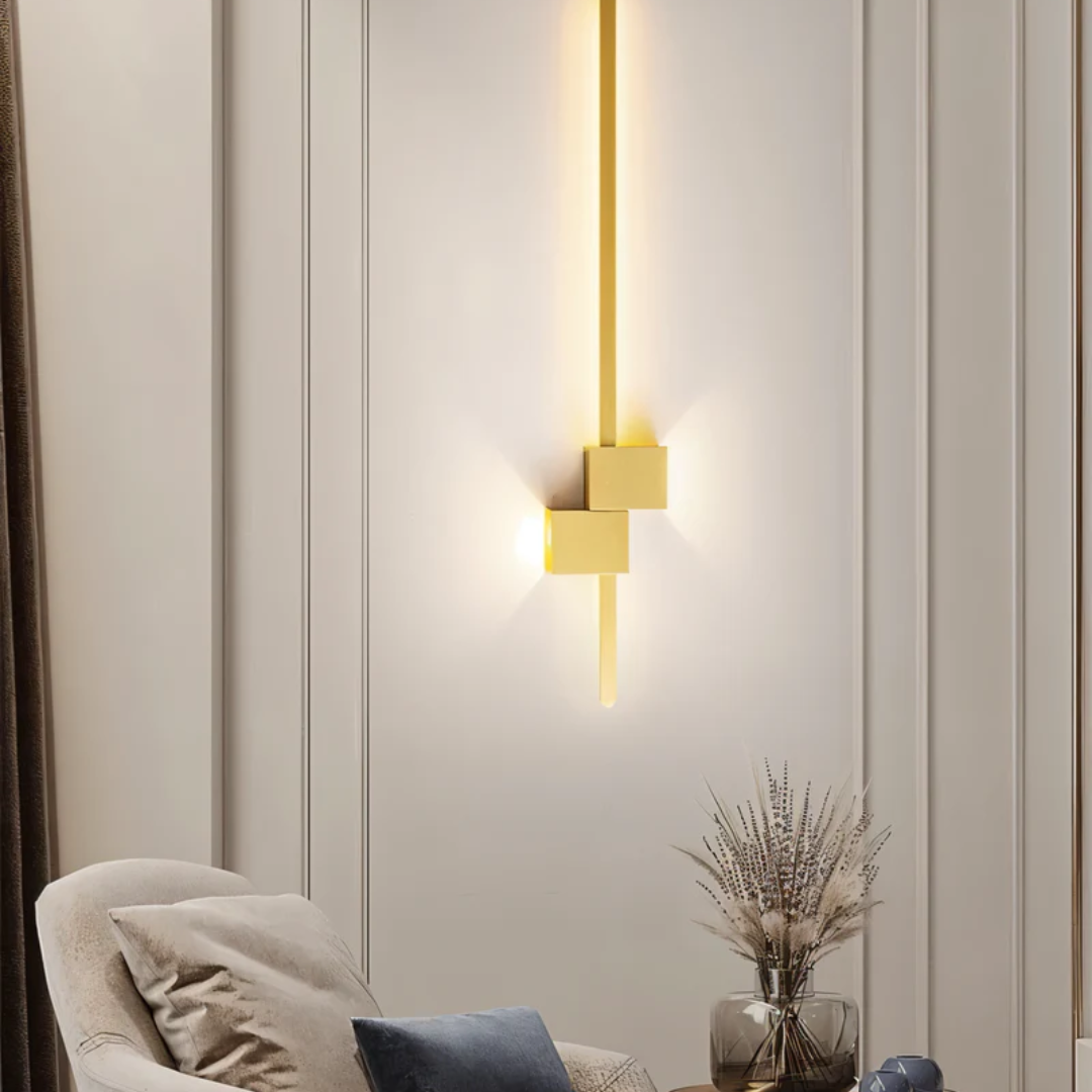 Greta | LED Wall Light | Minimalist Indoor Lamp | Aluminium, 3000K Warm White