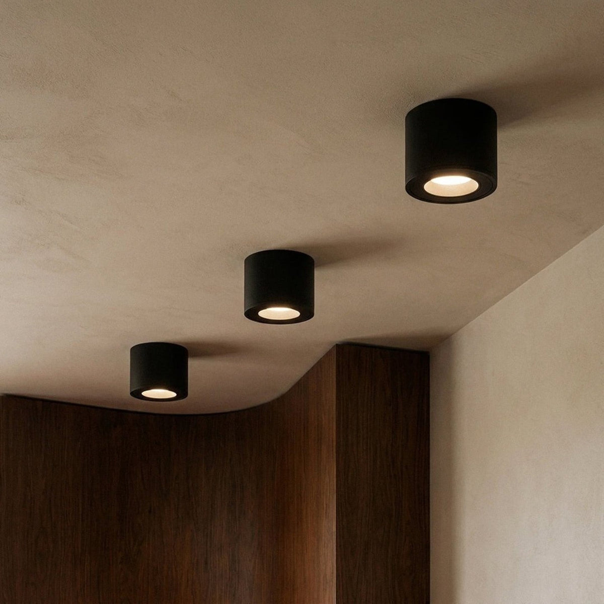 Flush mount ceiling light modern metal dimmable LED matte finish, aluminum