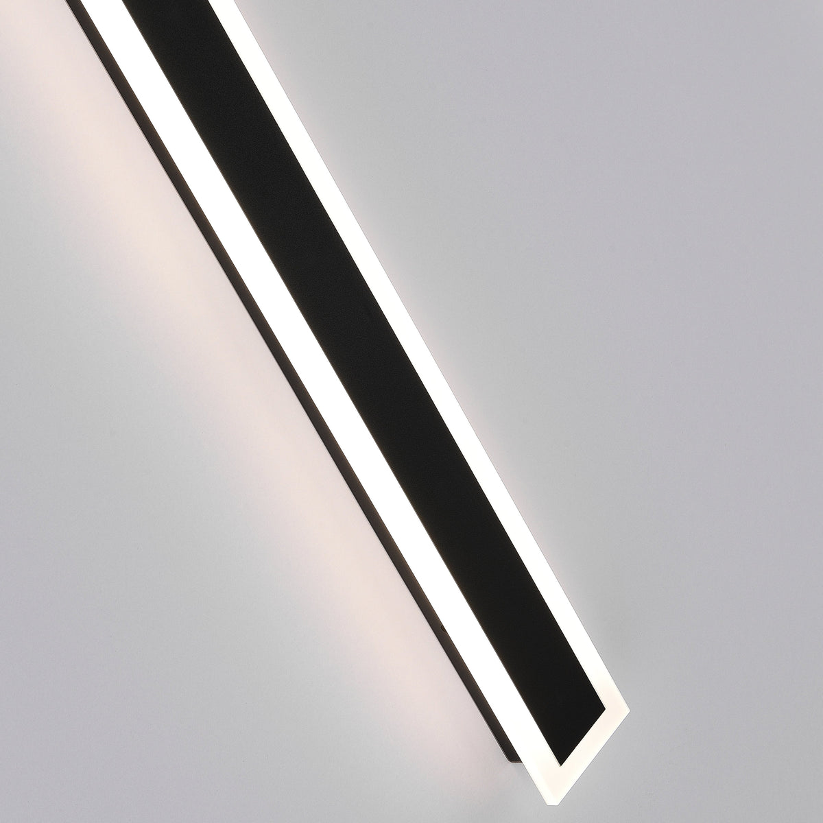 Outdoor Wall Lamp | Linear LED, IP65 Waterproof, Dimmable