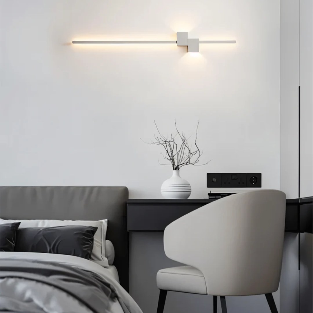 Greta | LED Wall Light | Minimalist Indoor Lamp | Aluminium, 3000K Warm White