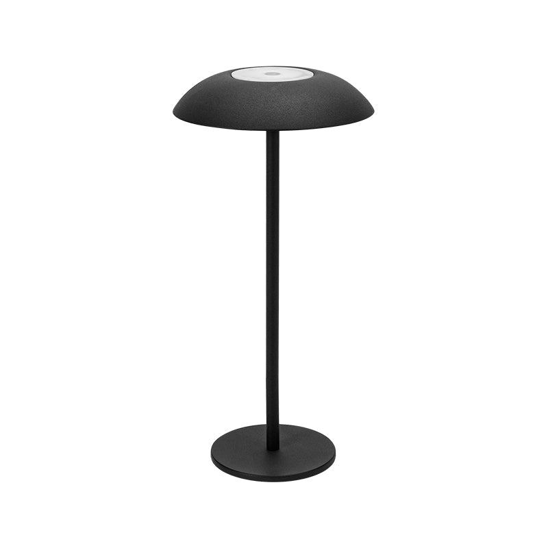 Cordless table lamp in solid iron with touch control and warm white LED