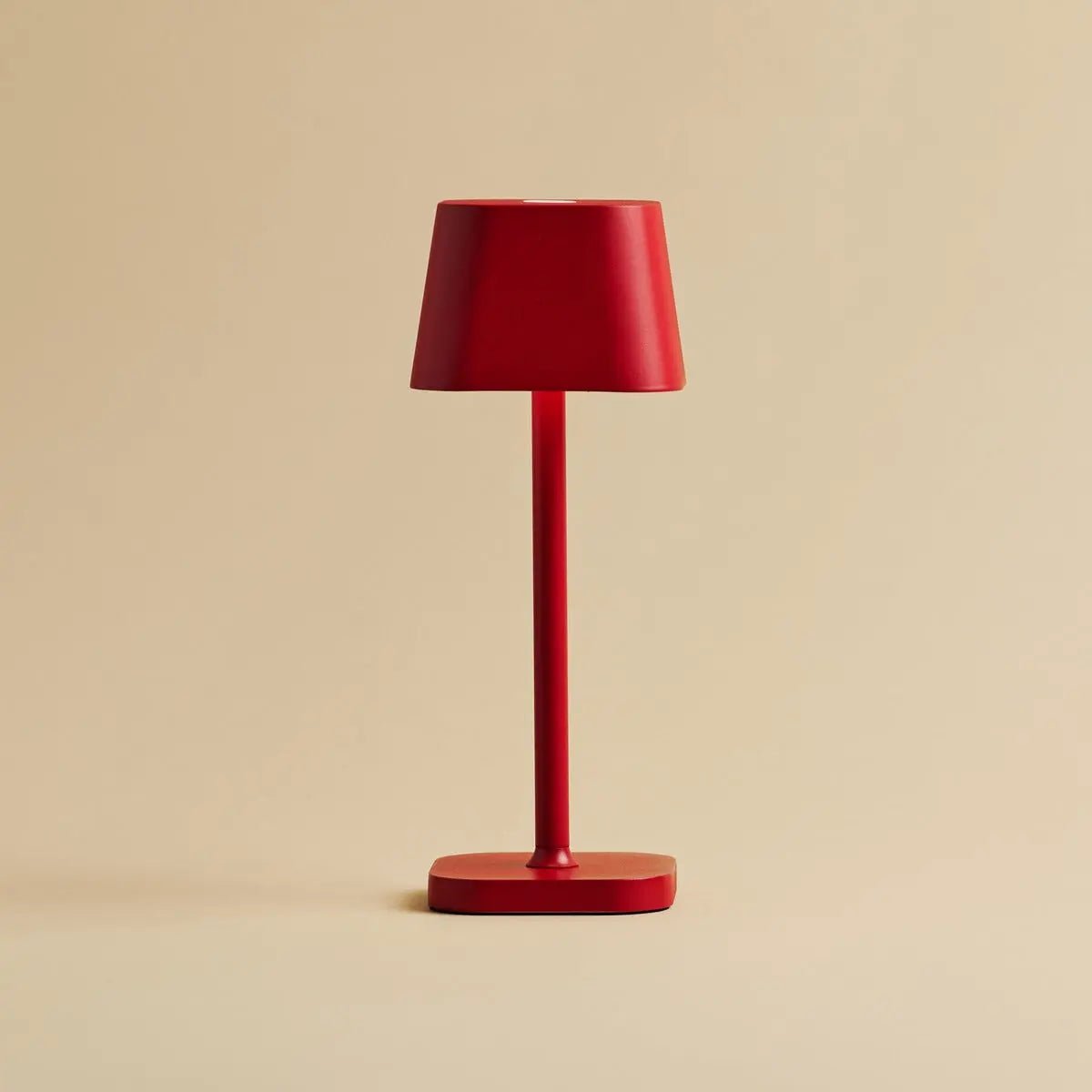 Rechargeable table lamps set 4x berry red with magnetic charging station, cordless dimmable