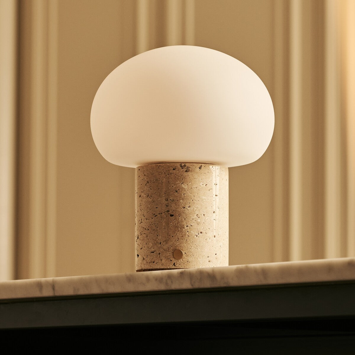 Rechargeable travertine table lamp in beige, cordless and dimmable with USB-C charging