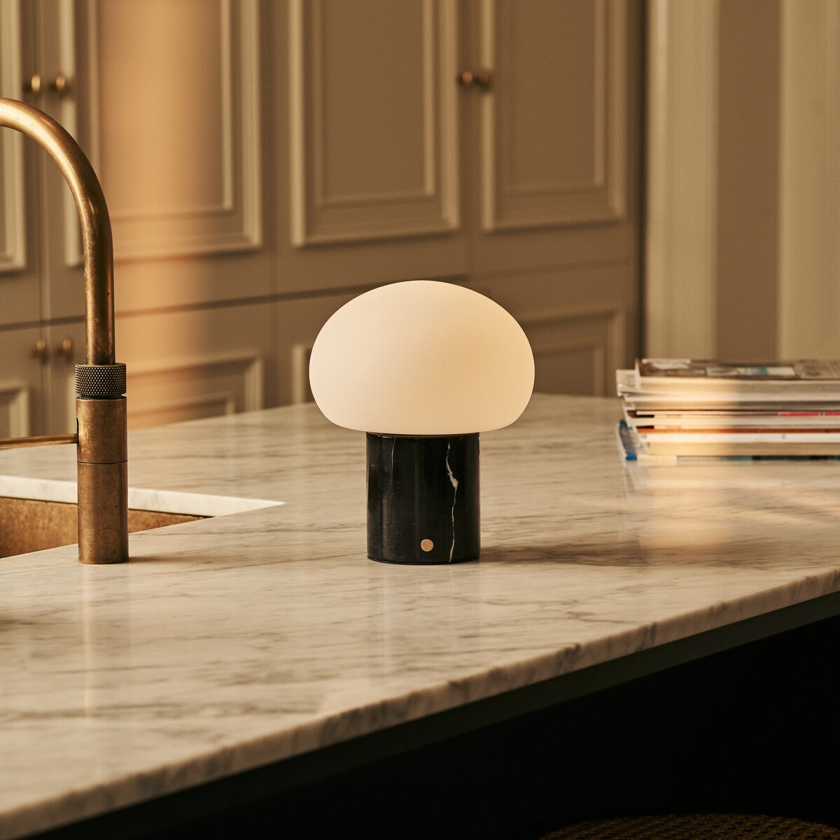 Rechargeable table lamp black Nero Marquina marble, cordless dimmable with modular lampshade