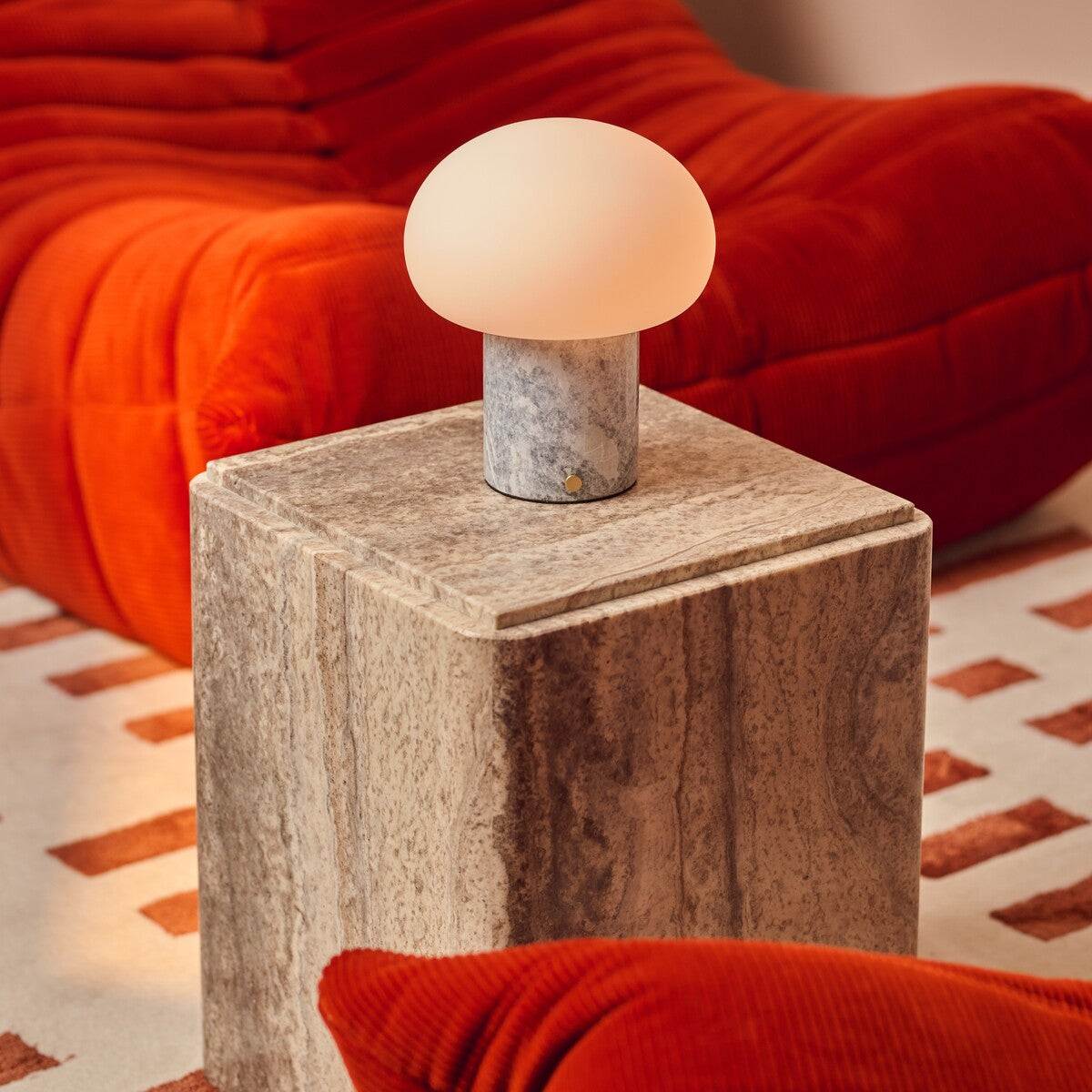 Rechargeable table lamp in blue calcite marble, cordless and dimmable with modular lampshade