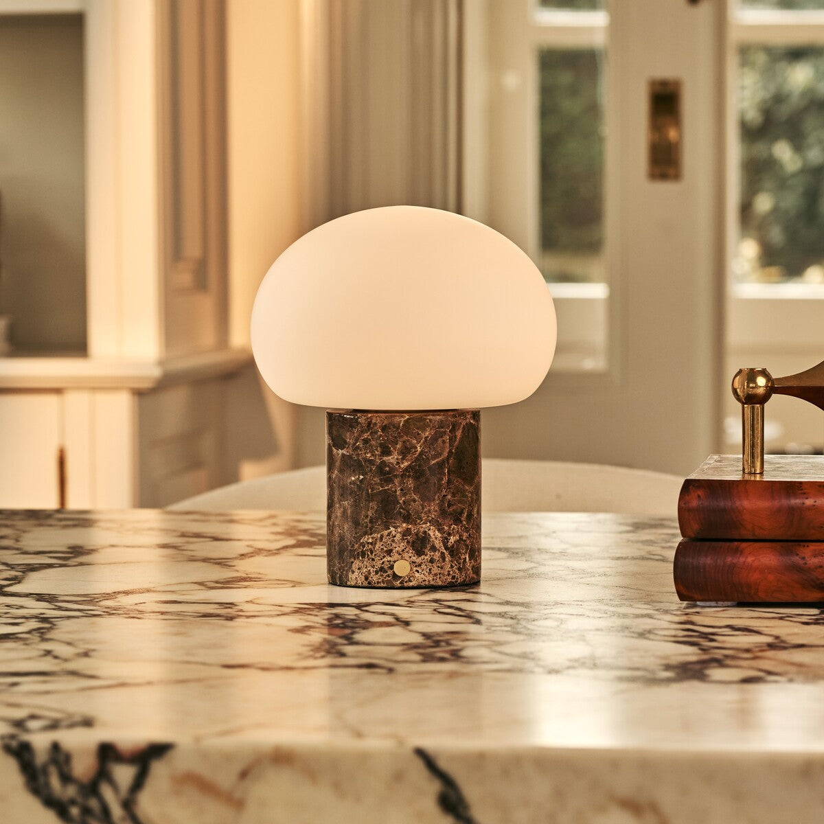 Rechargeable table lamp brown Emperador Dark marble, cordless dimmable, 18cm x 22cm