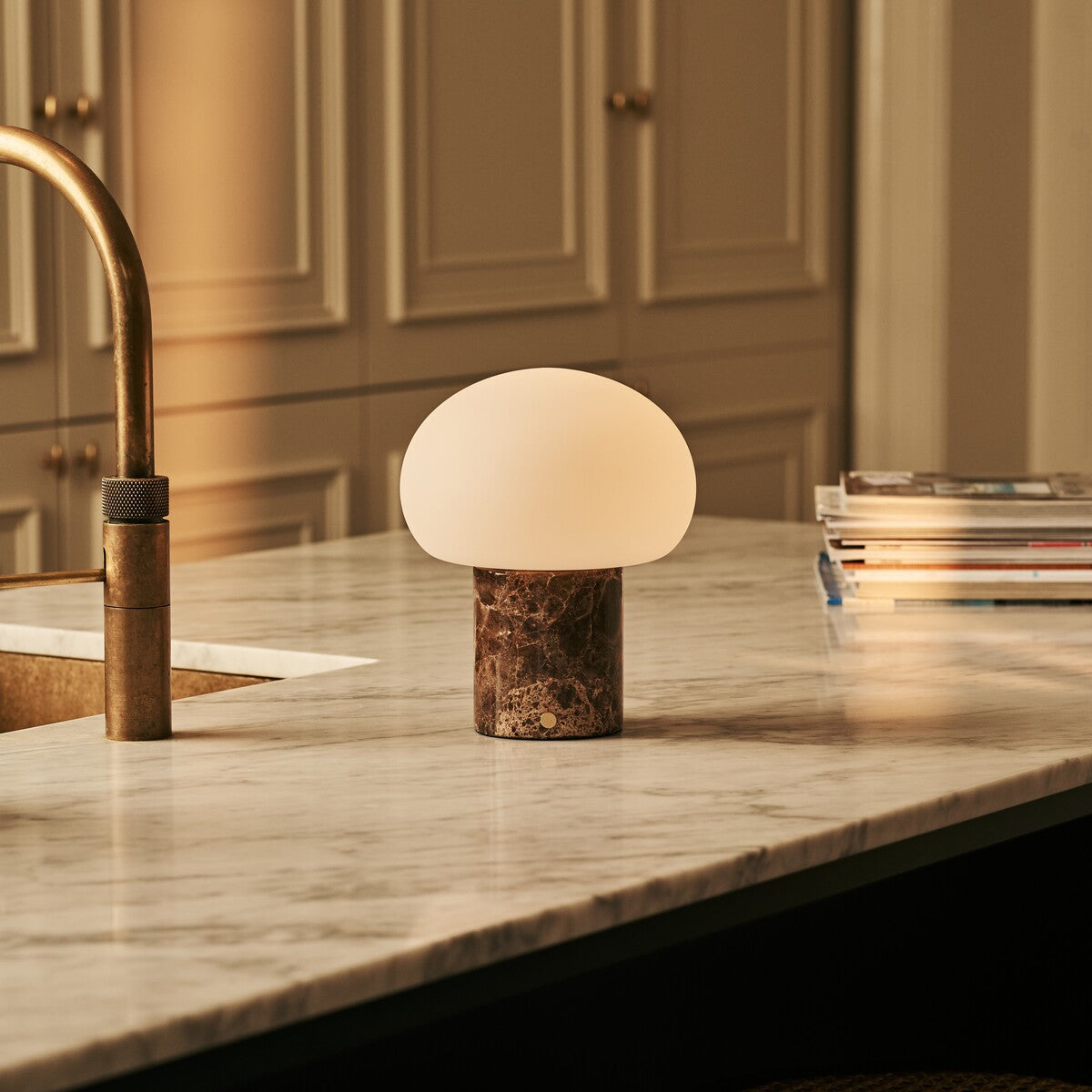 Rechargeable table lamp brown Emperador Dark marble, cordless dimmable, 18cm x 22cm