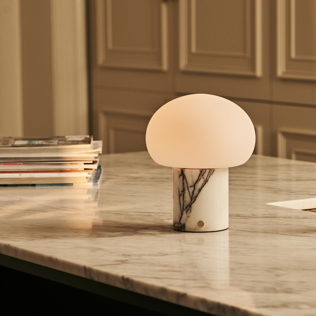 Inez | Rechargeable Table Lamp | White Lilac Marble, Cordless, Dimmable | LED