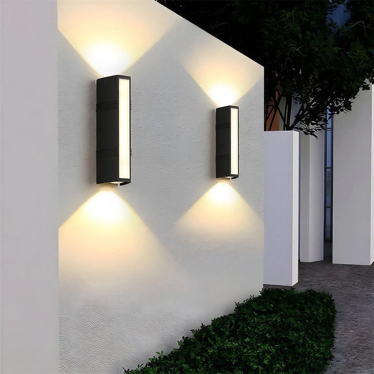 Linear outdoor wall light with up-down facade illumination, IP65 LED, die-cast aluminium