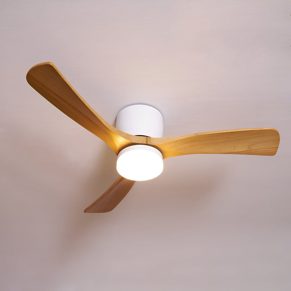 DC ceiling fan with LED light, Nordic wood blades, 6-speed DC motor, warm white 3000K