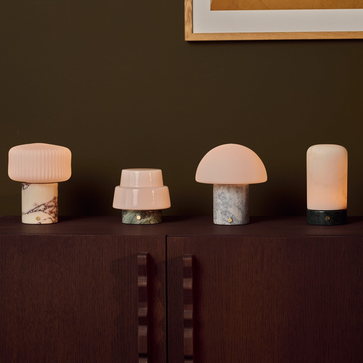 Rechargeable table lamp in silver travertine, cordless and dimmable, 18 cm diameter