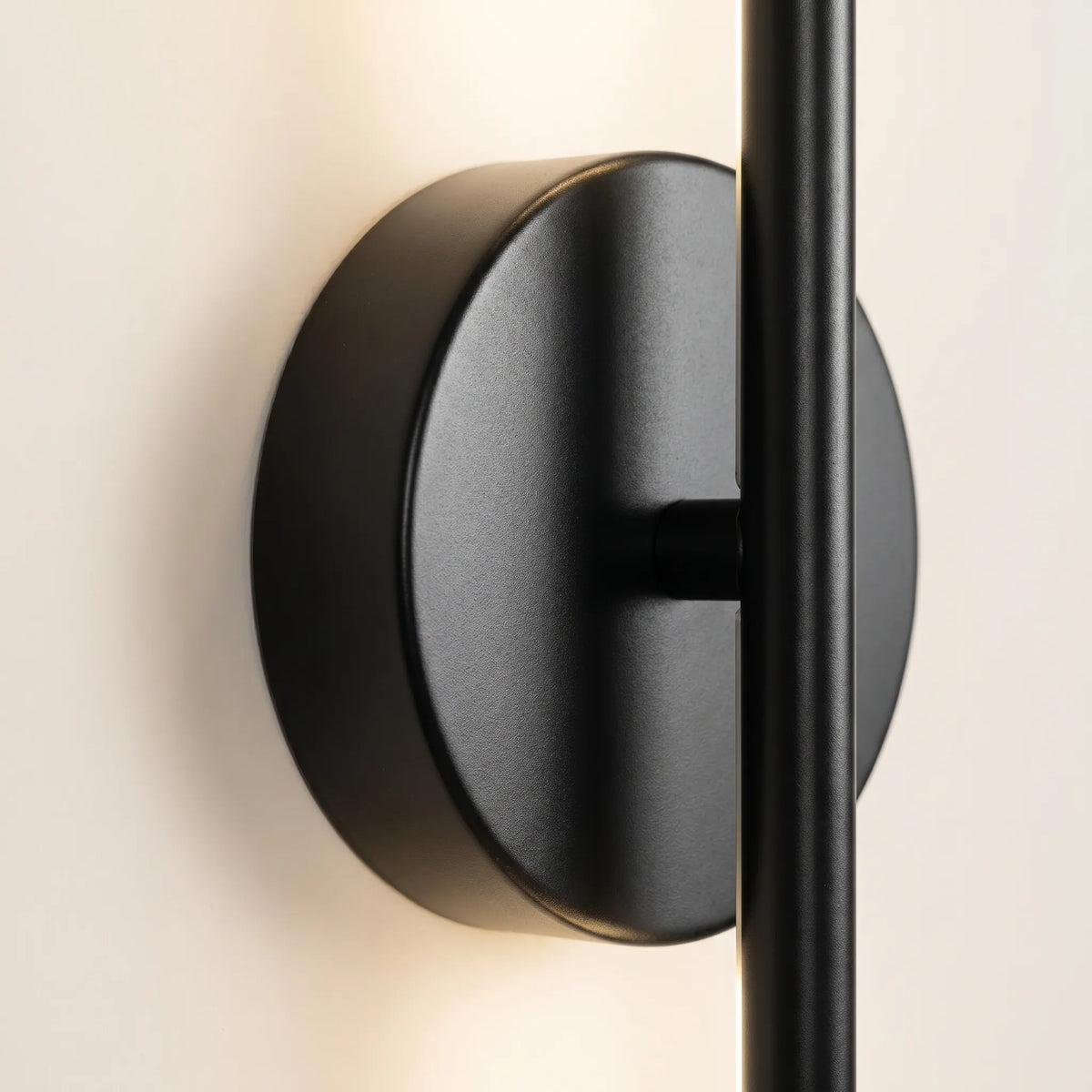 Cordless Magnetic Wall Sconce | Battery, Dimmable, Remote