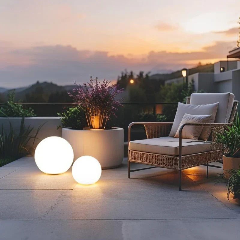 Spherical Garden Light with 16 colors and remote control, solar and USB, weatherproof outdoor LED