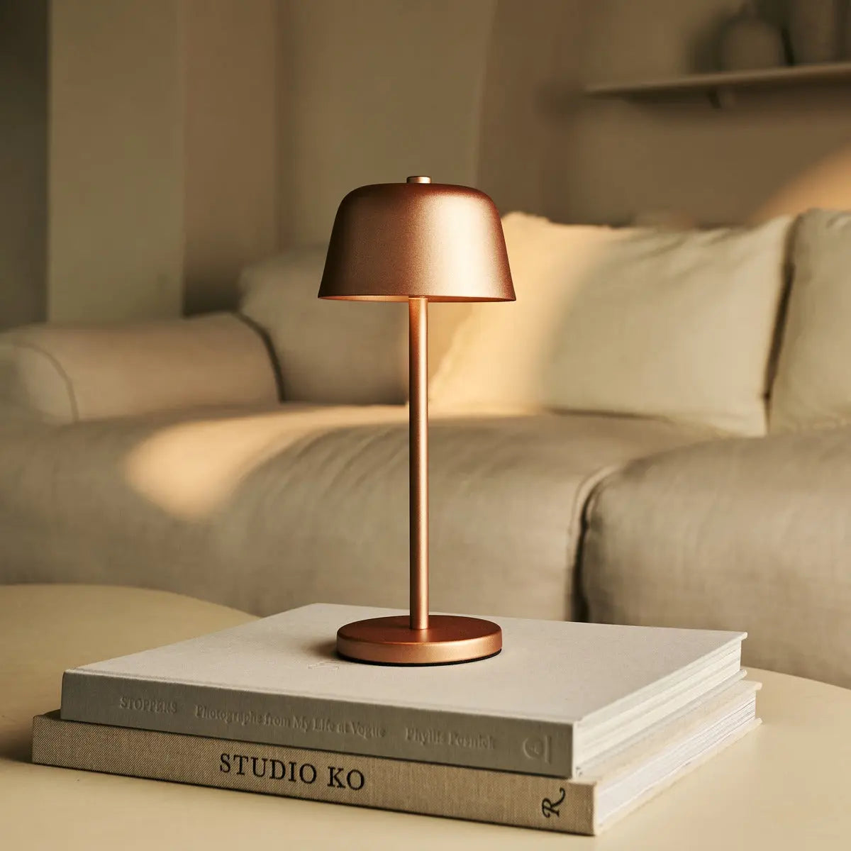Fleur | Rechargeable Table Lamps Set | 4x Cordless Copper Lamps & Charging Station