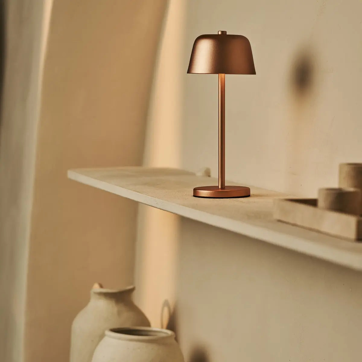 Fleur | Rechargeable Table Lamps Set | 4x Cordless Copper Lamps & Charging Station