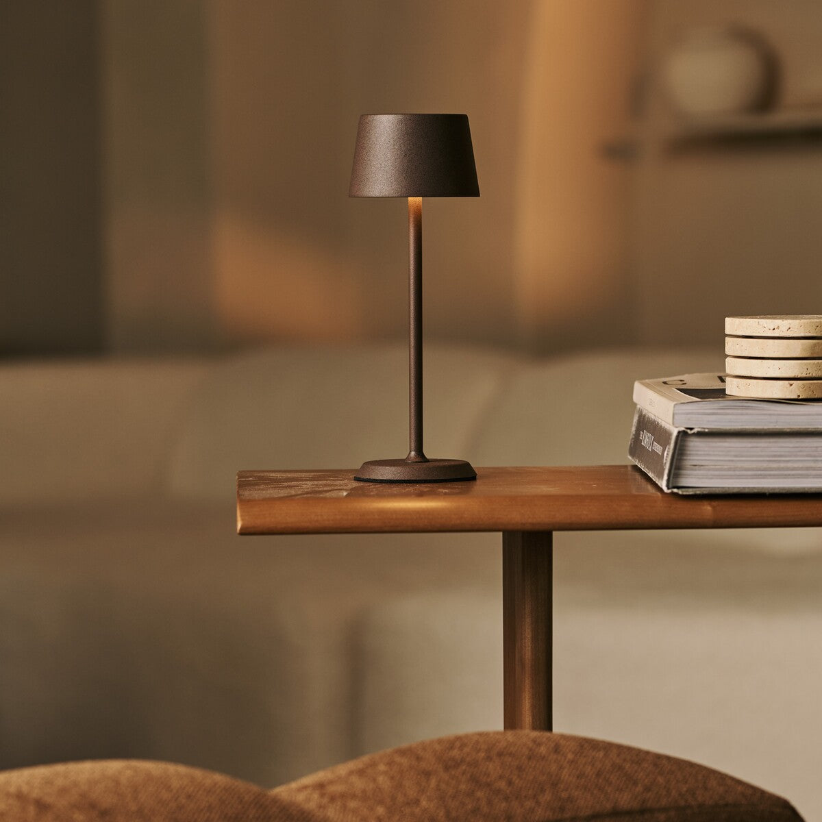 Rechargeable cordless table lamp mocha brown, dimmable with 3 light modes, IP54 metal