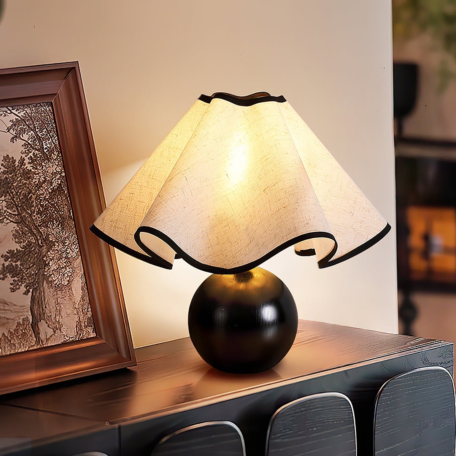 Solivian Wave Table Lamp - Dimmable LED - Sculptural Design