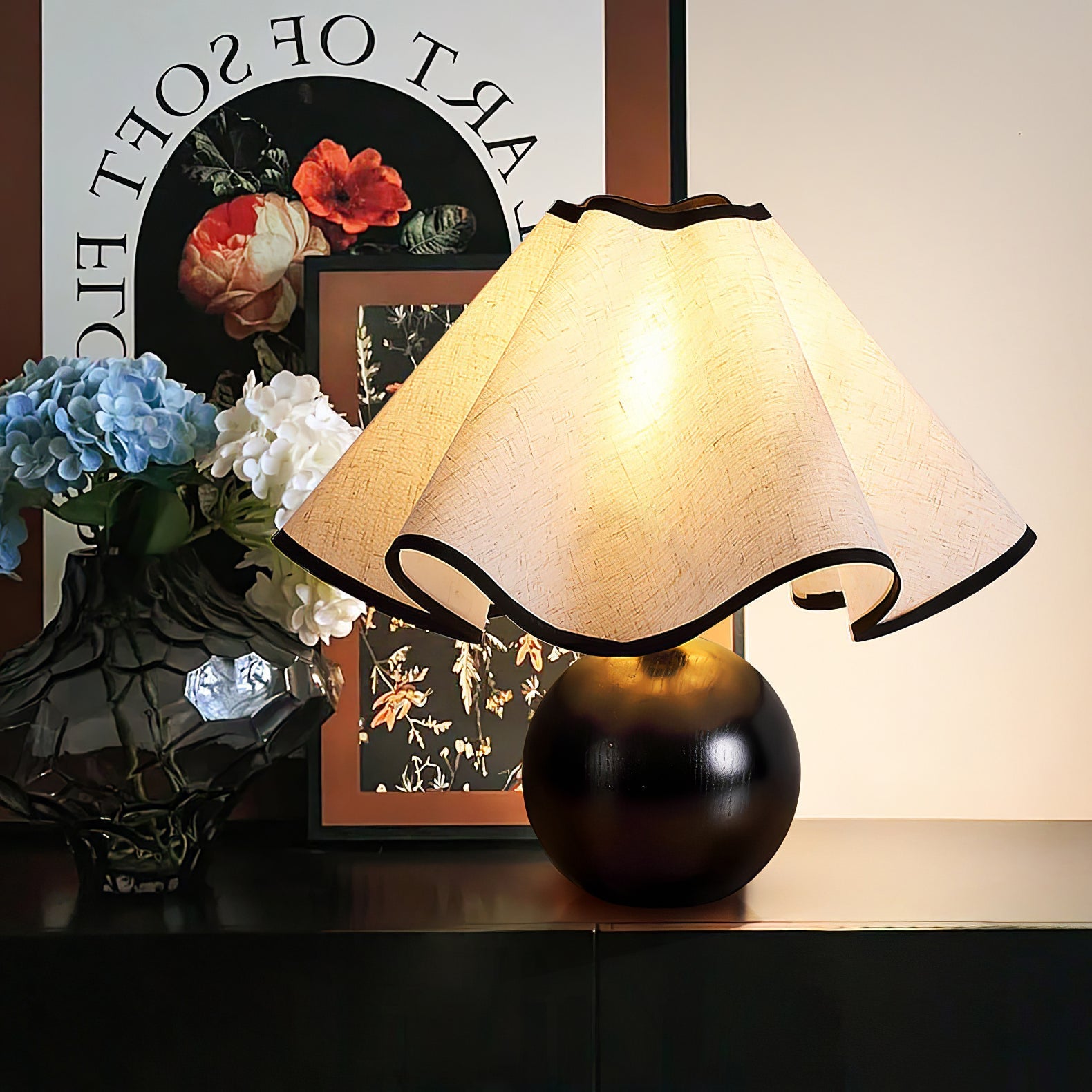 Solivian Wave Table Lamp - Dimmable LED - Sculptural Design