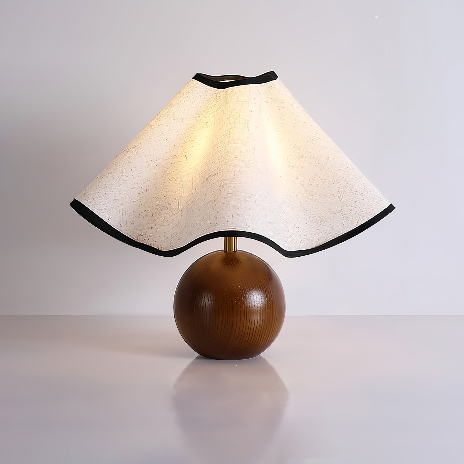 Solivian Wave Table Lamp - Dimmable LED - Sculptural Design