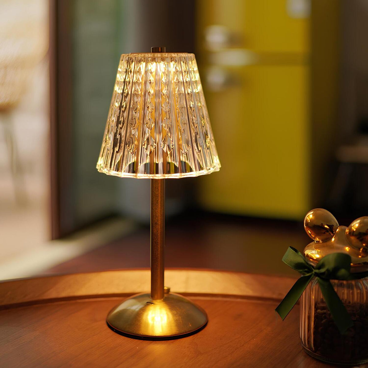 Luna | Cordless Table Lamp | Rechargeable, Touch Control, Crystal Shade