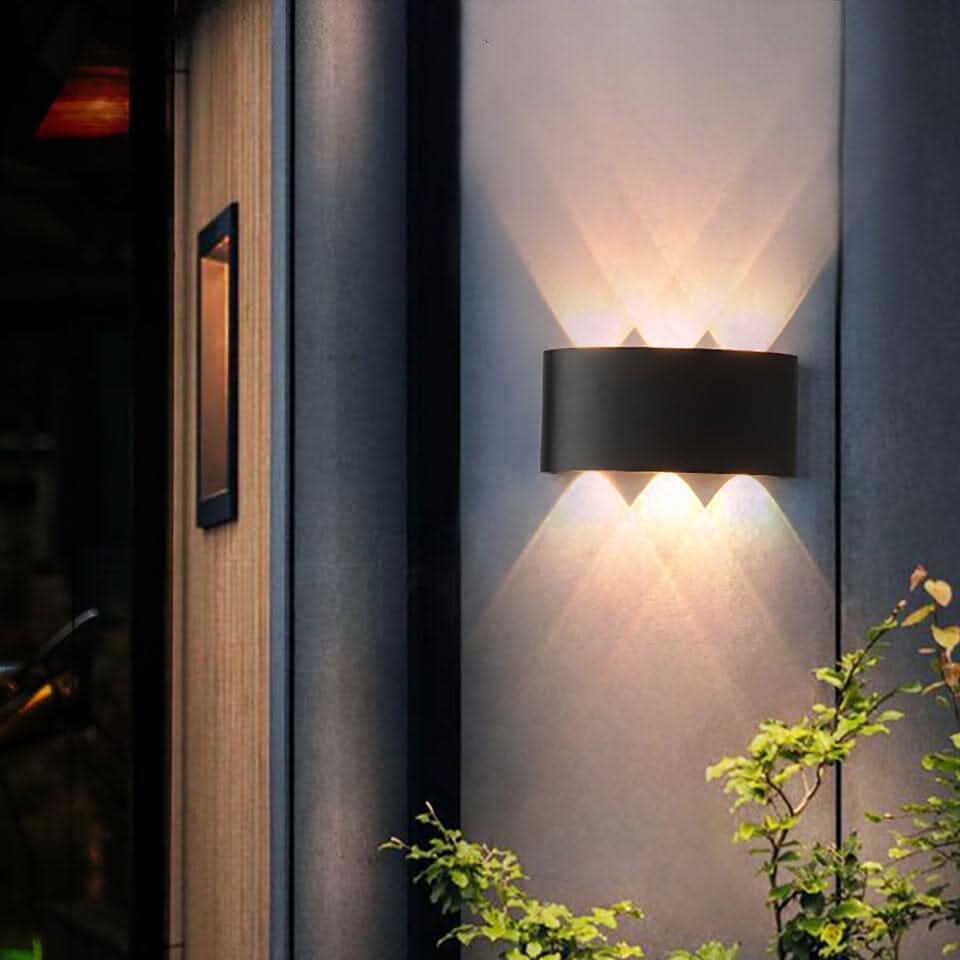 Outdoor Wall Light | Energy-Efficient LED, Weatherproof | Black & White