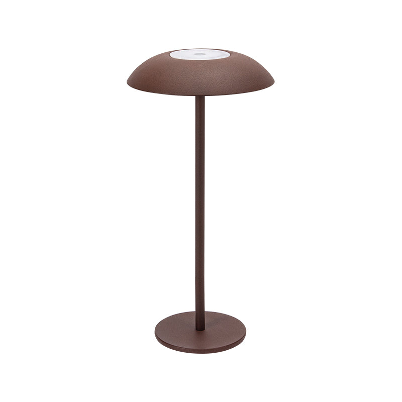 Cordless table lamp in solid iron with touch control and warm white LED