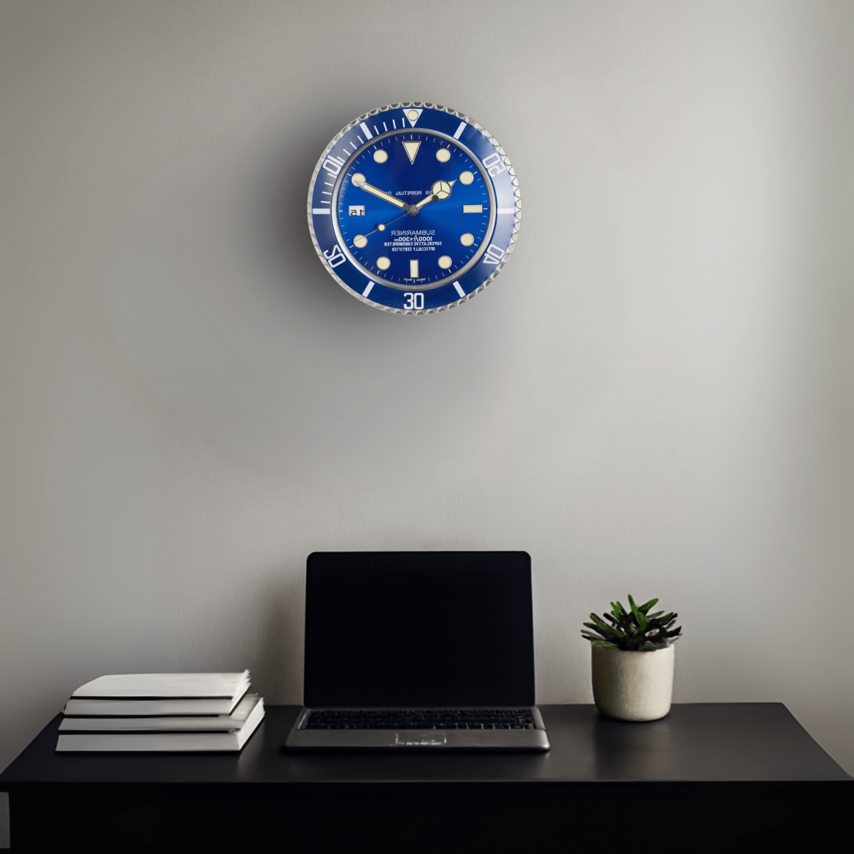 Silent wall clock stainless steel, battery operated with luminous dial