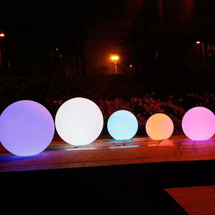 LED globe garden light outdoor PE sphere with remote control 16 colors, solar and USB
