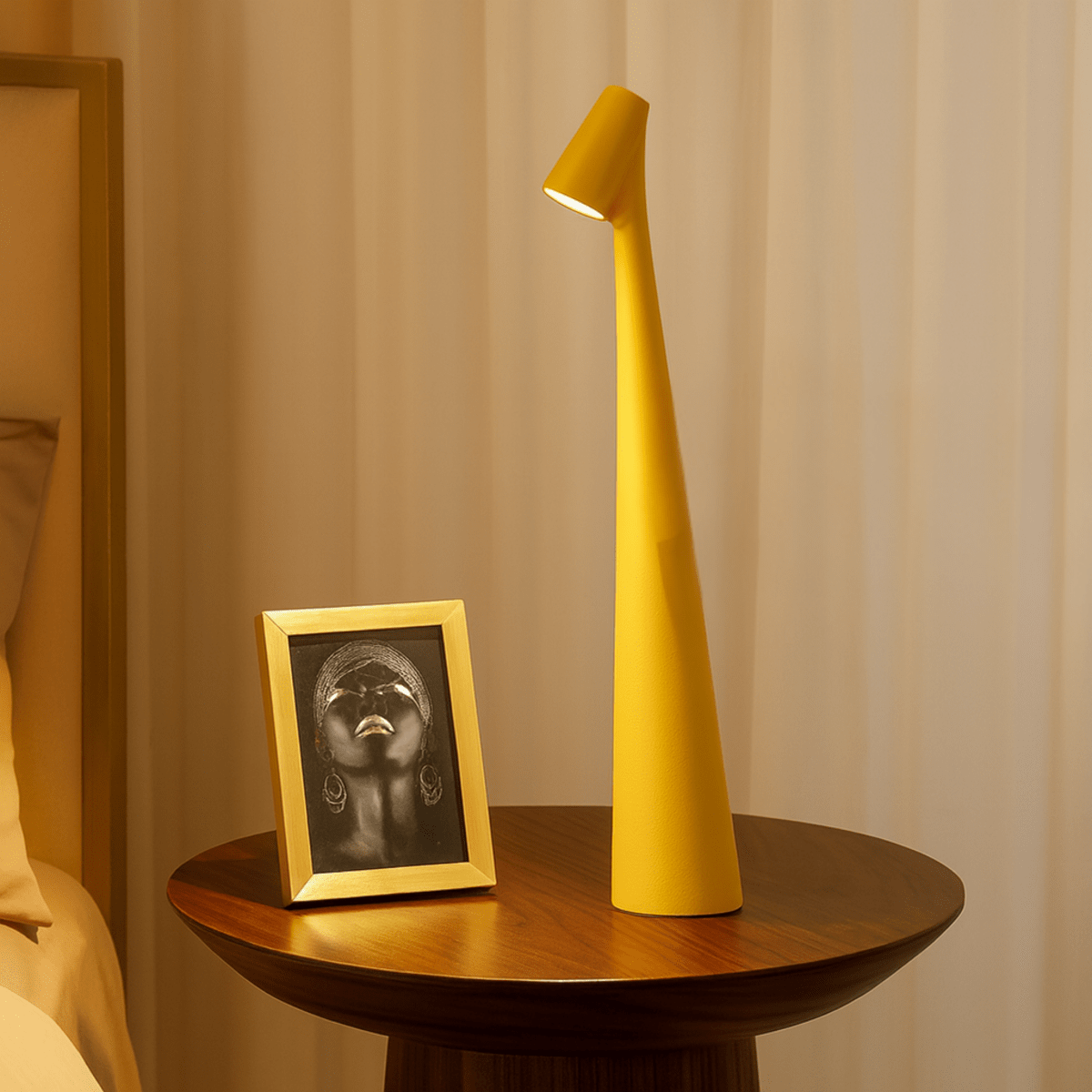 Rechargeable table lamp with cordless dimmable LED and metal and glass design