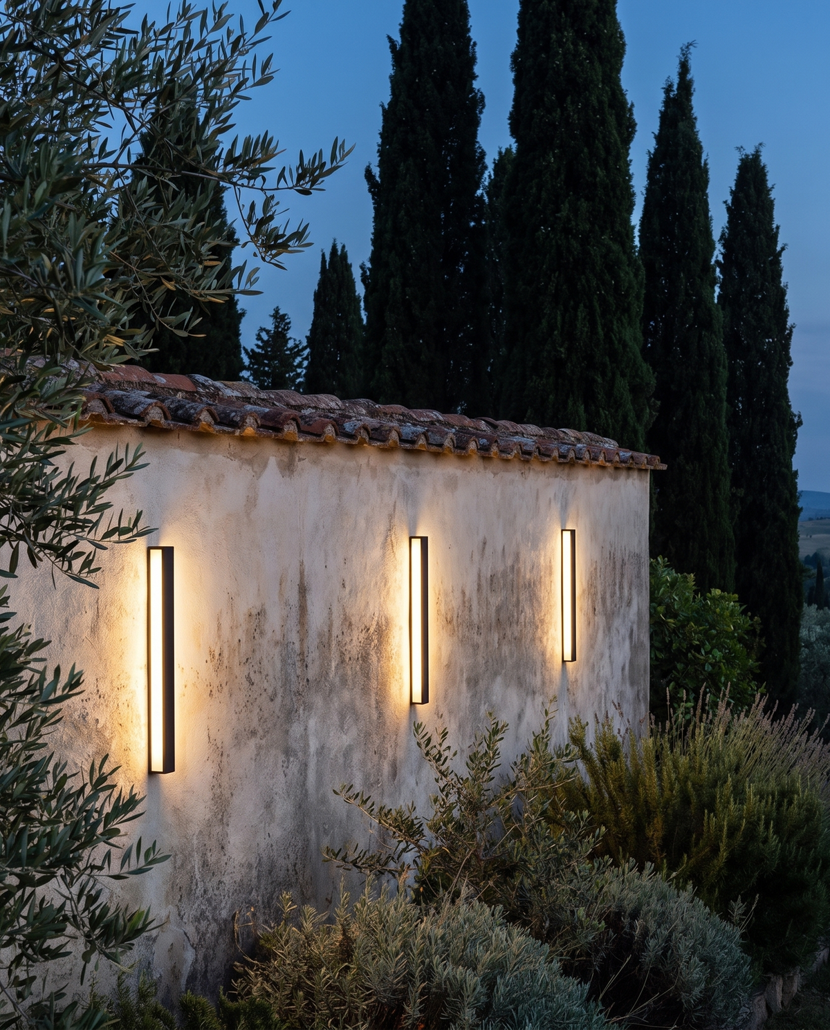 Linear outdoor wall light slim LED IP65 aluminium 400mm to 1200mm